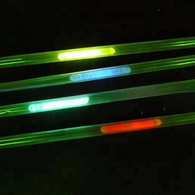 Faça uma declaração no clube noturno com o nosso 7*225 Glow in the Dark Drinking Straw