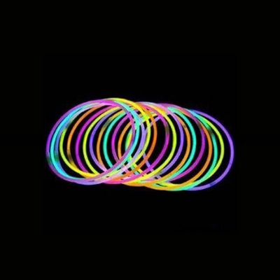 2022 Party Favor Glow Stick Necklace com cores assortidas e fórmula não radioativa