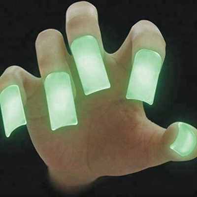 2 Anos Tempo de Prateleira Variadas Cores Glow Finger Nail para Halloween Festival Favor Supply
